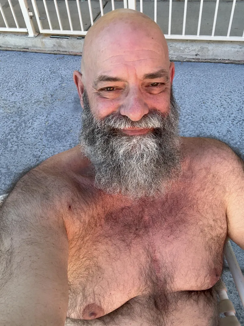 Happy Friday to all the bears and admirers!