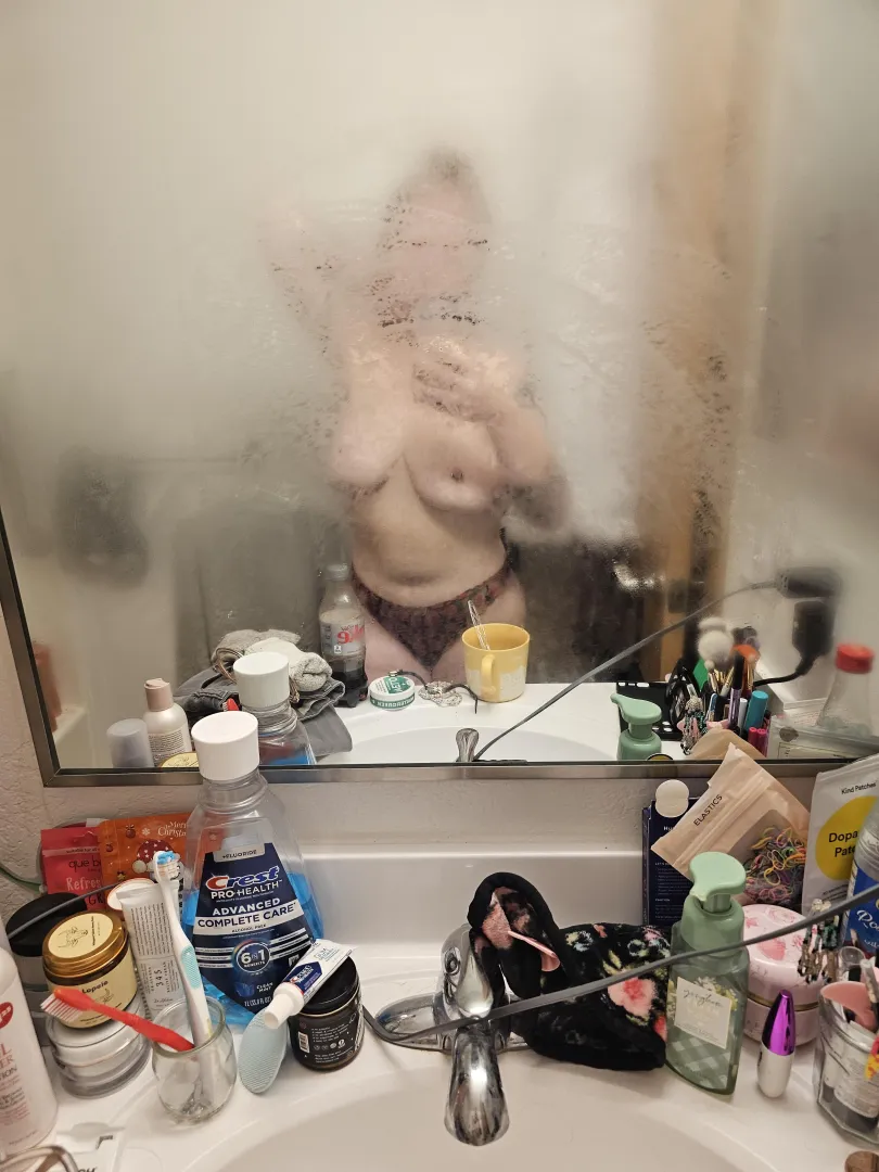 Happy Titties Tuesday (F)ella's