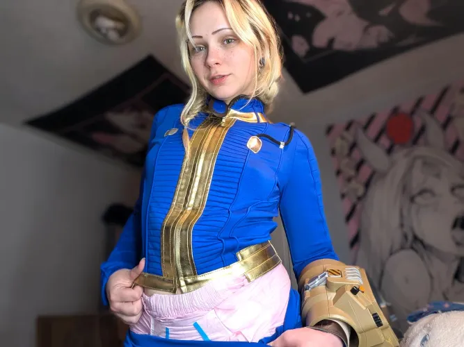 Happy to teach another vault dweller how to properly do their own tapes