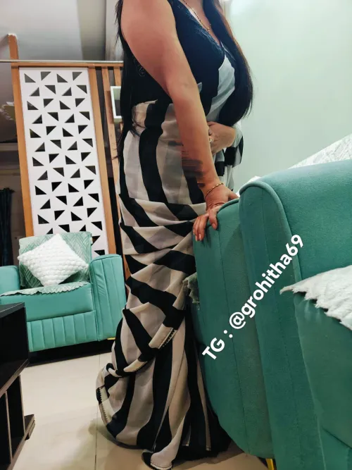 Happy weekend - Available for Hookup & virtual …. Looking for good stranger .. TG:grohitha69