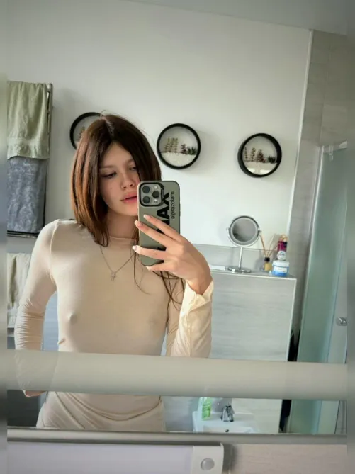 Hard to hide the fact that I’m Braless