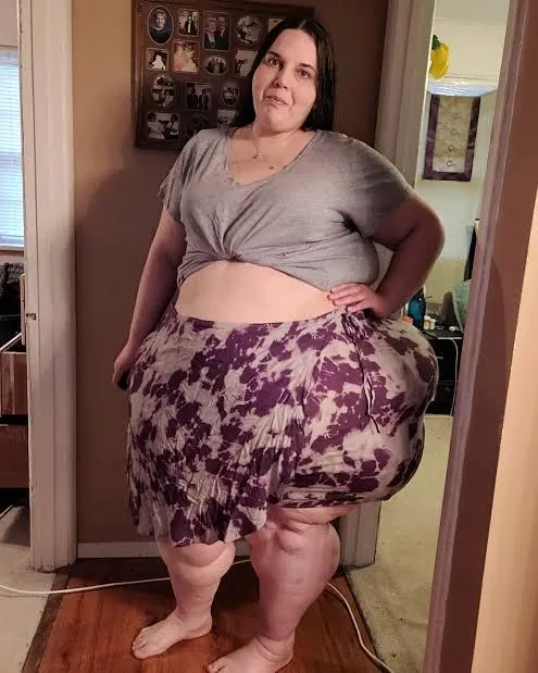 Have anyone here chatted with or met Jazzy Pear irl? Send me a dm in that case 