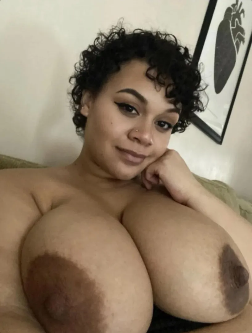 Have you been missing them babe? Where are the cum loads you promised me??  home alone with the twins hanging! More? Dm!