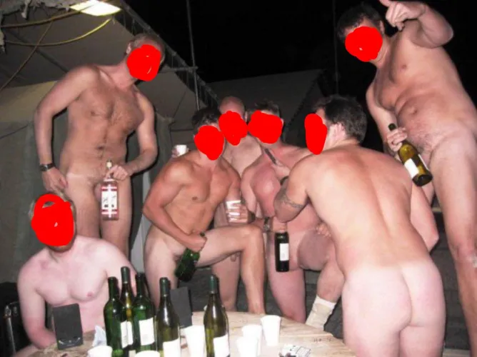 Having fun in the army👅🪖