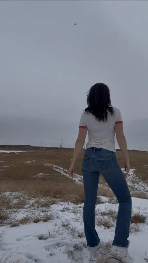 Having long legs enhances tight jeans!