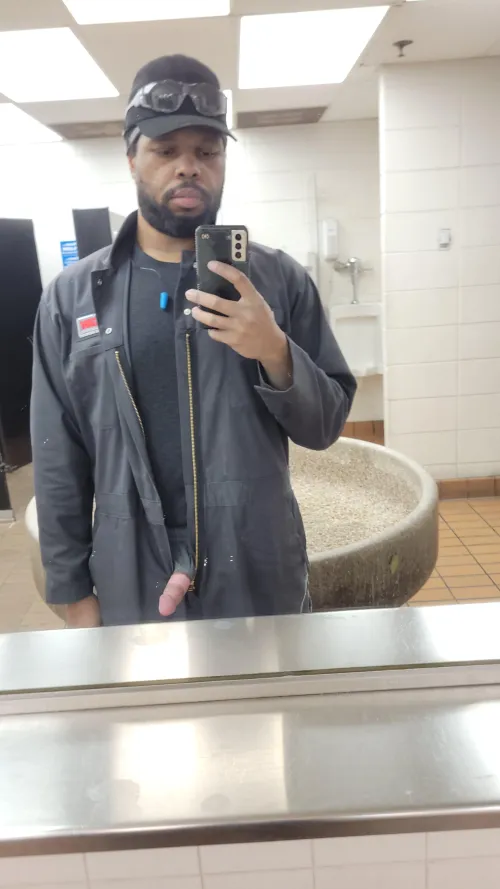 He needed a breather from those stuffy coveralls (34 IL)