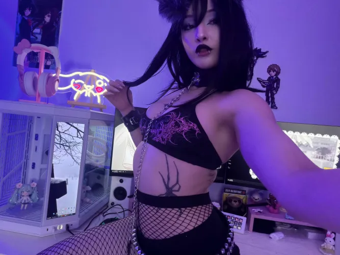 Heard daddy's looking for a new pet… your tiny kitten is right here