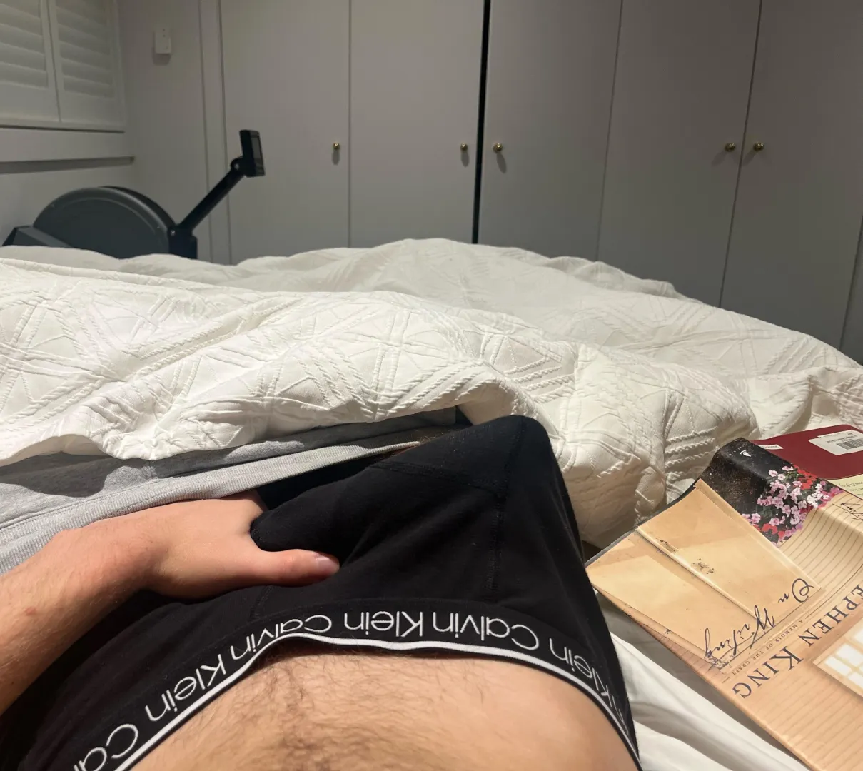 Hello to all the other horny writers out there :)