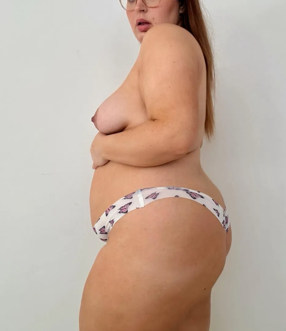 Help this mommy to be cum?