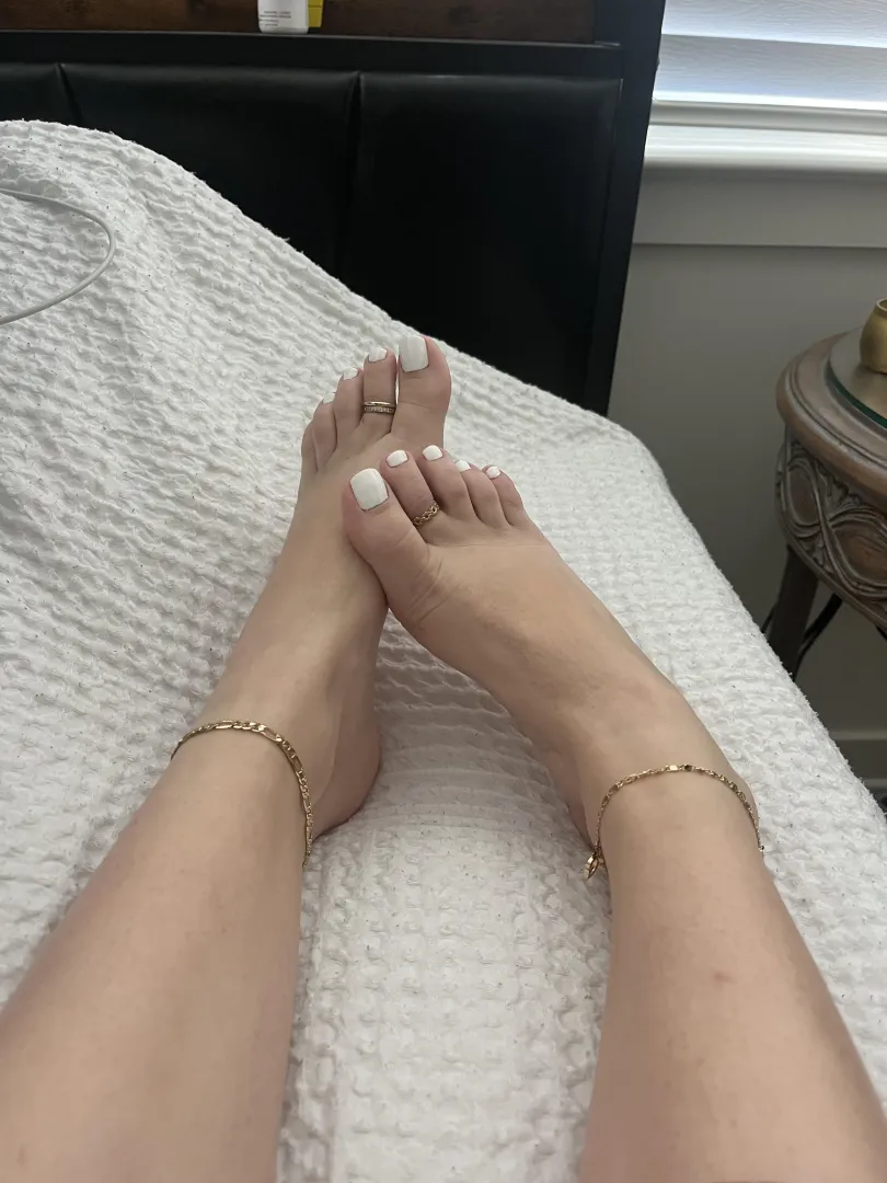 Her new white toes