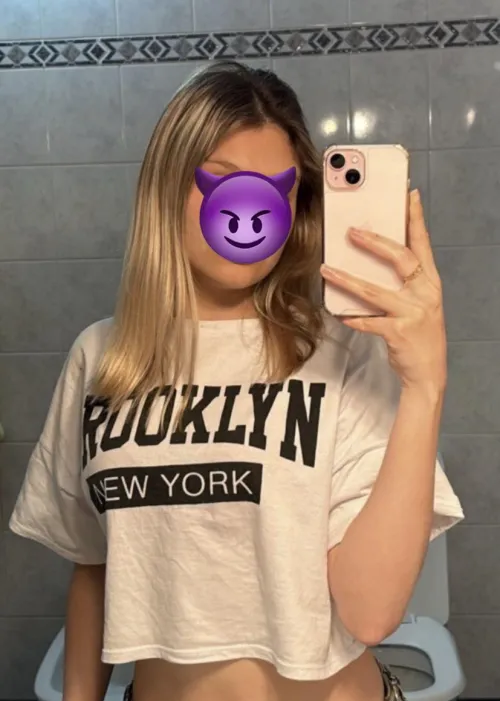 Herrin (20) sucht Sklaven bis 23!