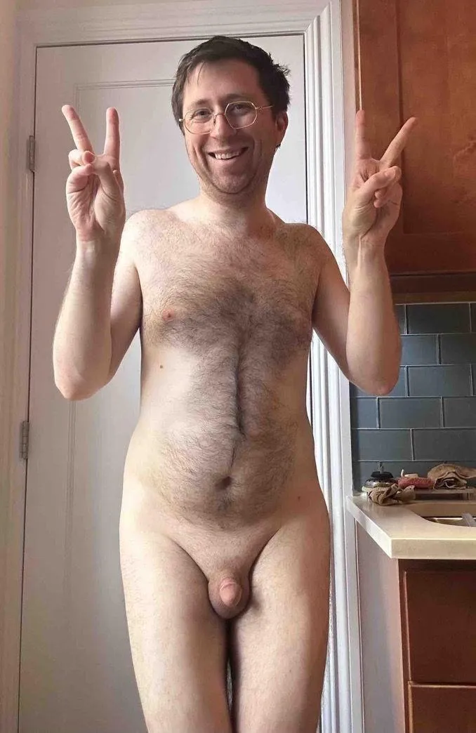 Hi! I hope you’re a fan of my tiny little dick 