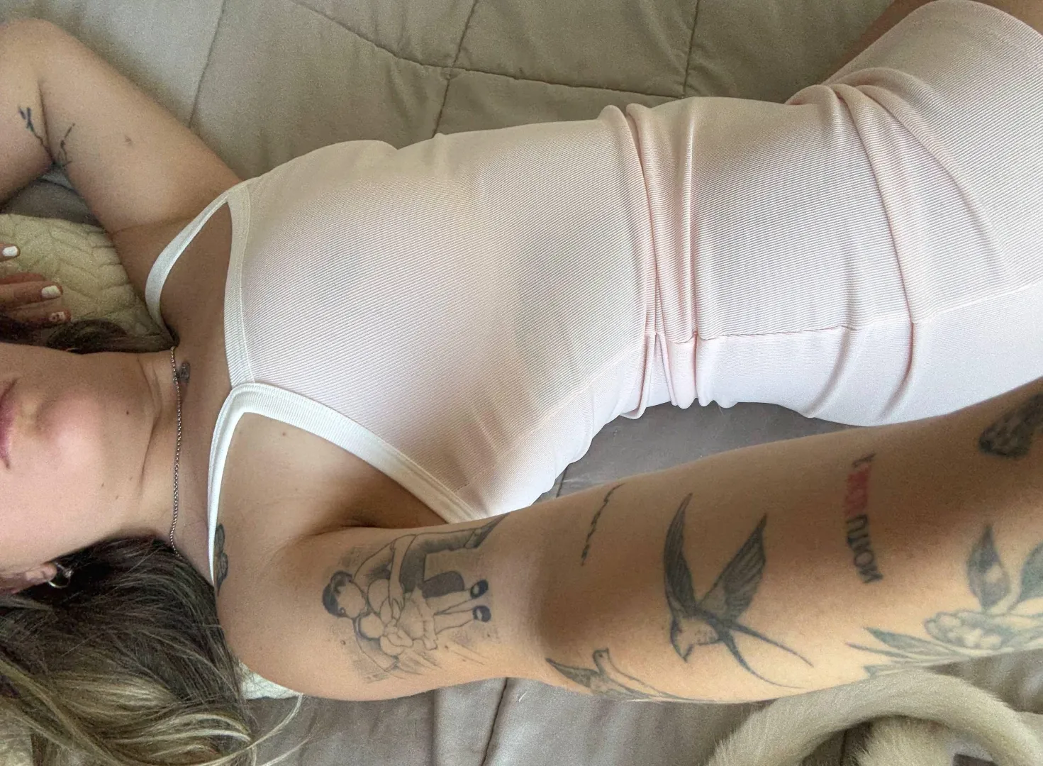 hidden pleasure, open eyes.... how do you like a woman with secrets?