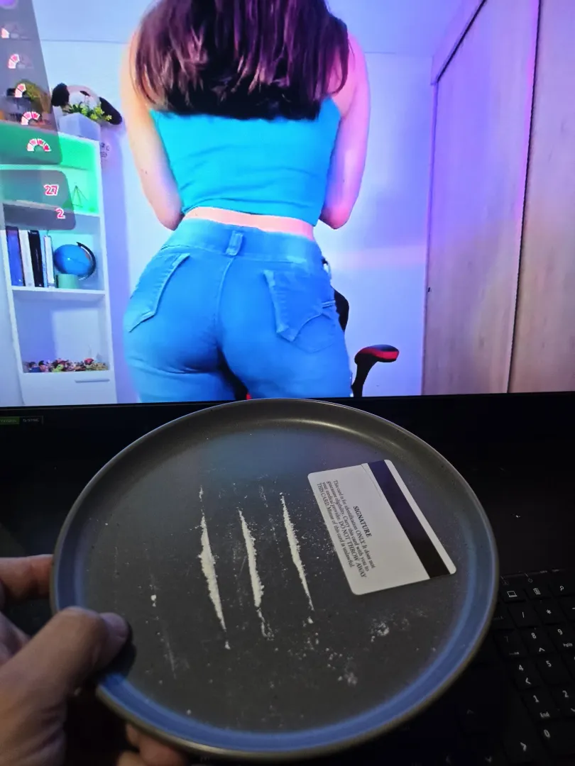 High, horny and doing lines solo nothing better