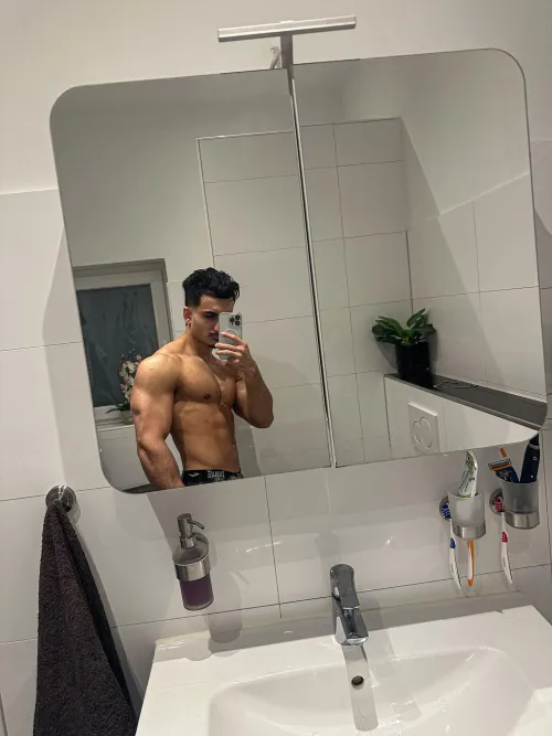 hmu if u want a pair :)