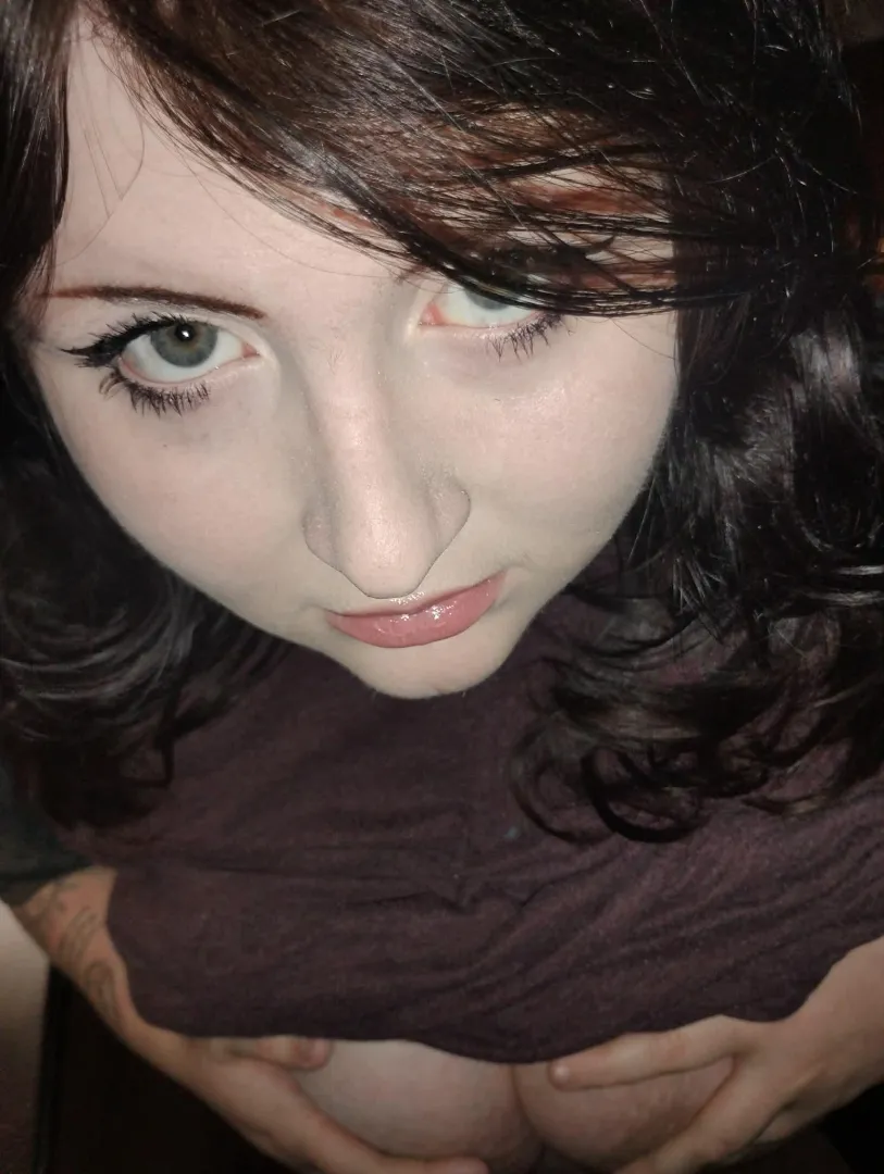 hopefully you find my face just as pretty as my bbw titties !