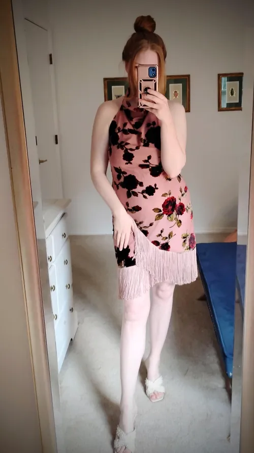 Hot secretary vibes with this high and tight hairbun