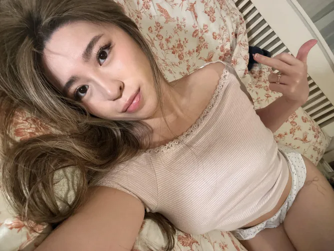 how does your tiny little clit compare to goddess’ middle finger? 