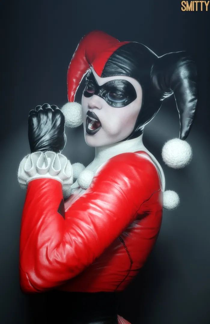 How Harley gets new recruits for her gang (Smitty)