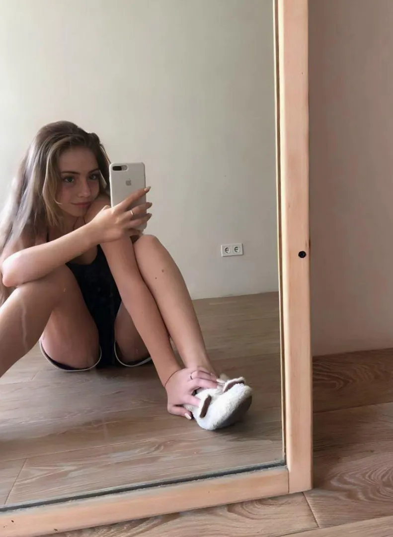 How many times a night would you fill this young body? BTBF