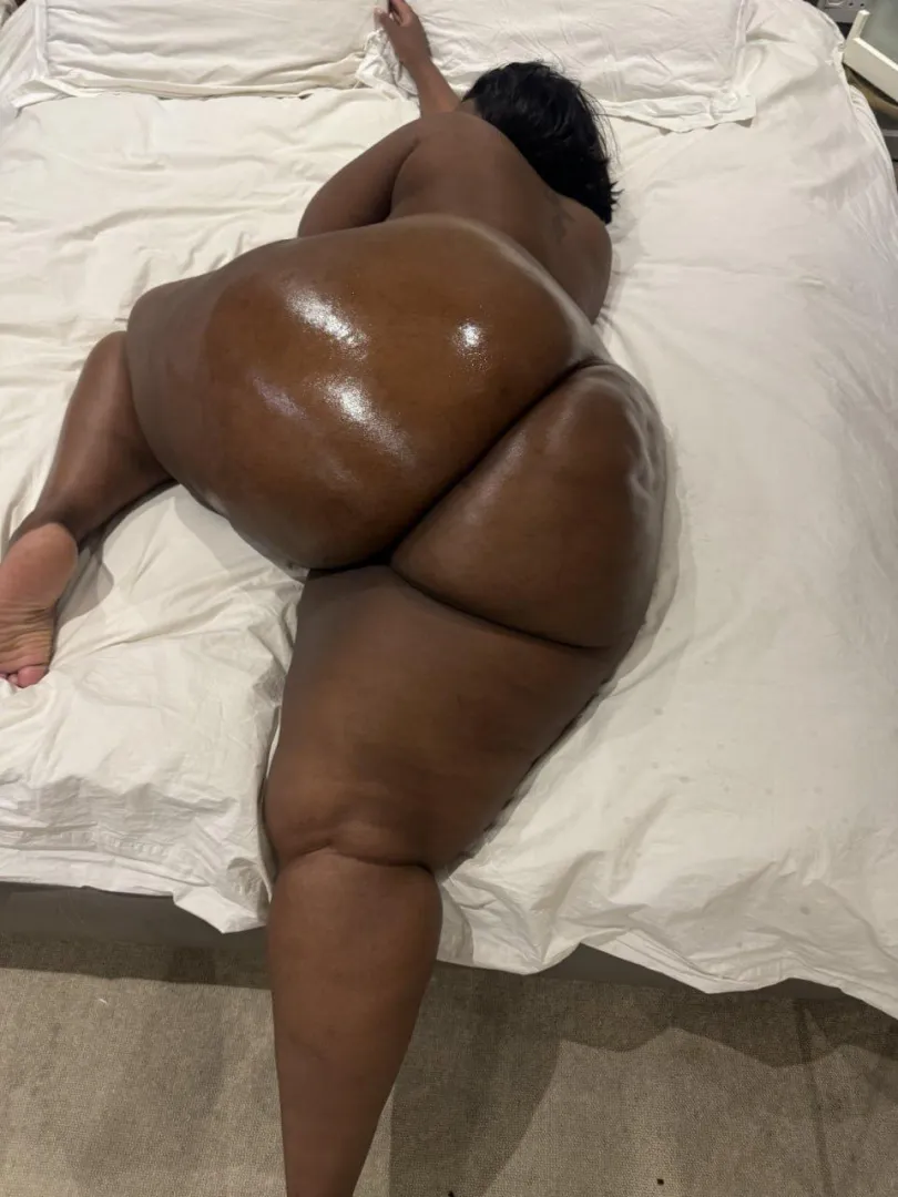 How many ya'll moms built like this?