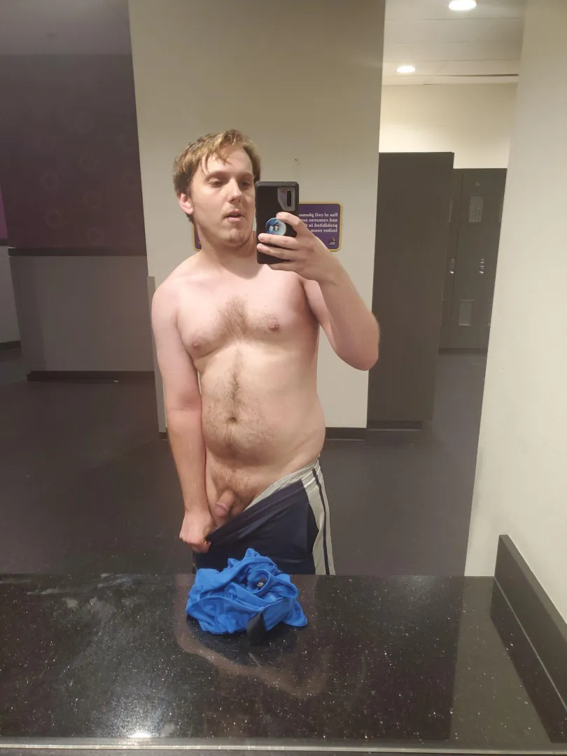 How's my size look for a locker room?