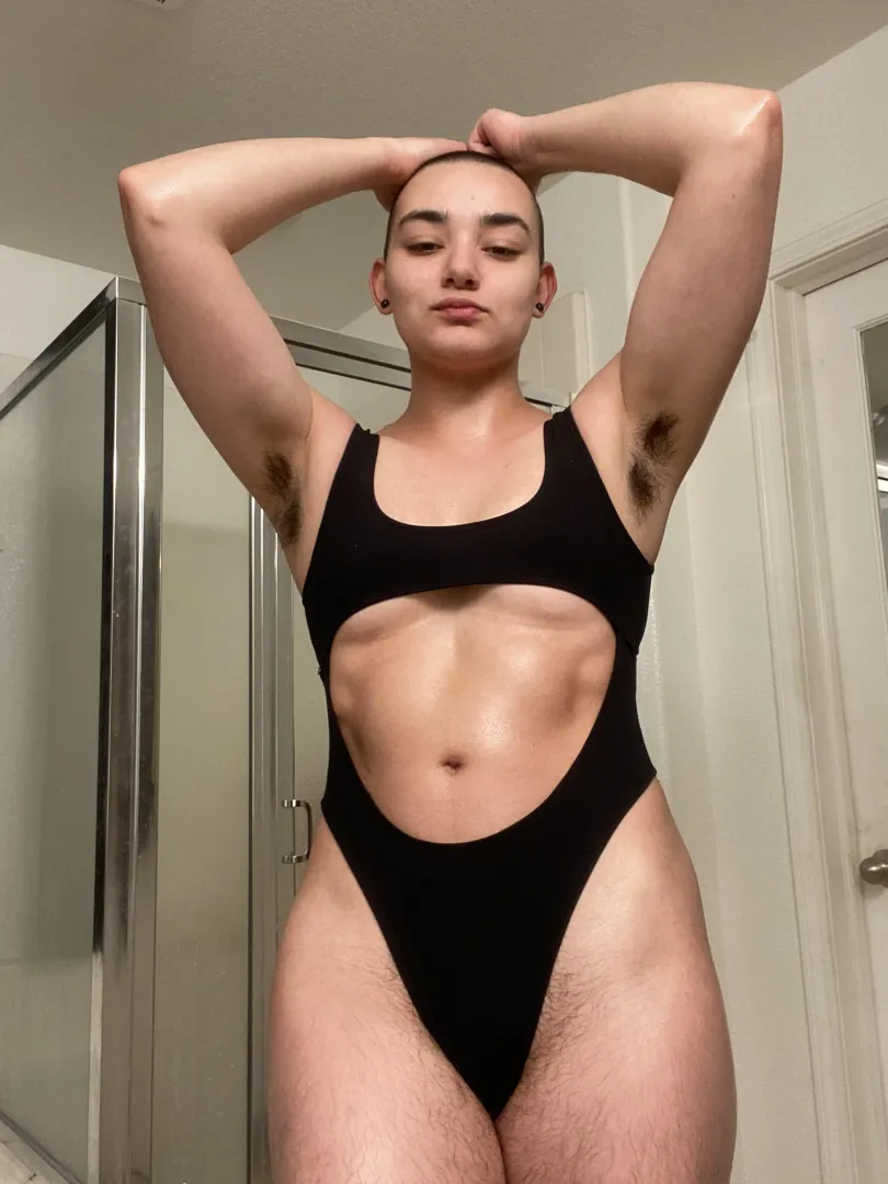 How’s the underboob look