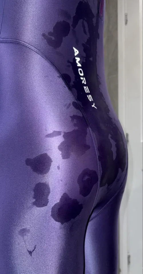 Huge load all over my amoresy spandex
