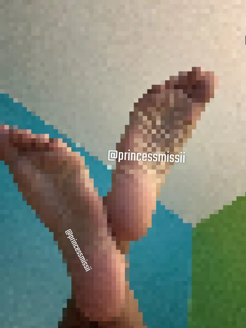 hunting for new subs …dm to serve 