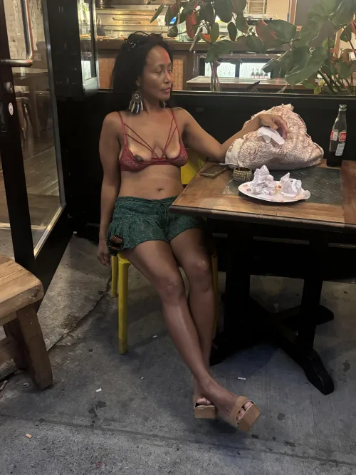 I always choose to eat outside on the sidewalk. It's just more fun.