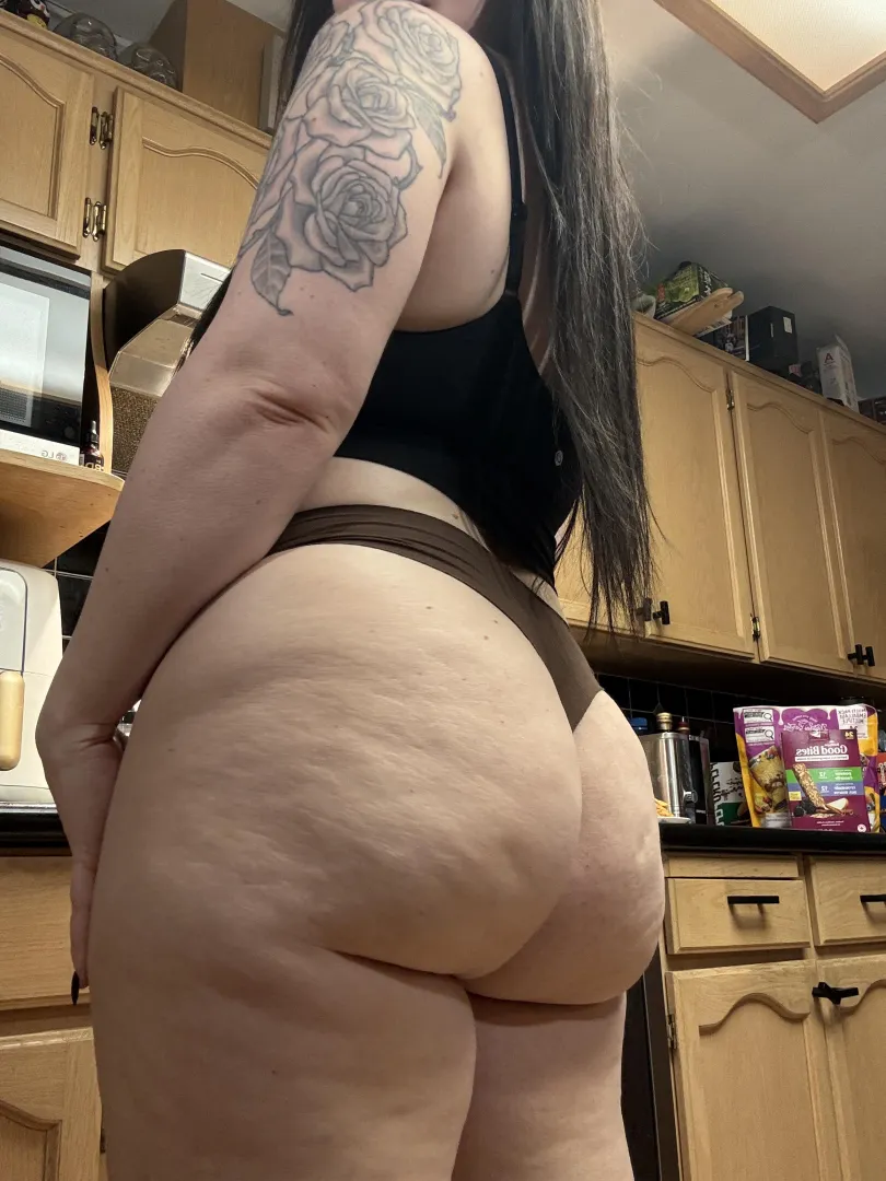 I always find myself cooking pantless for some reason lol