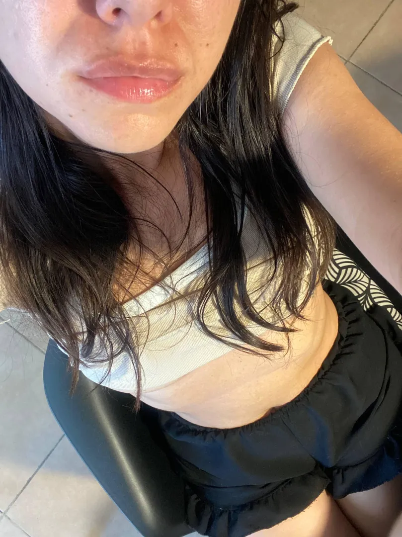 I am a very cuddly lil duck