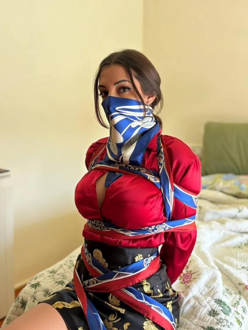 I am your goddess, worship me