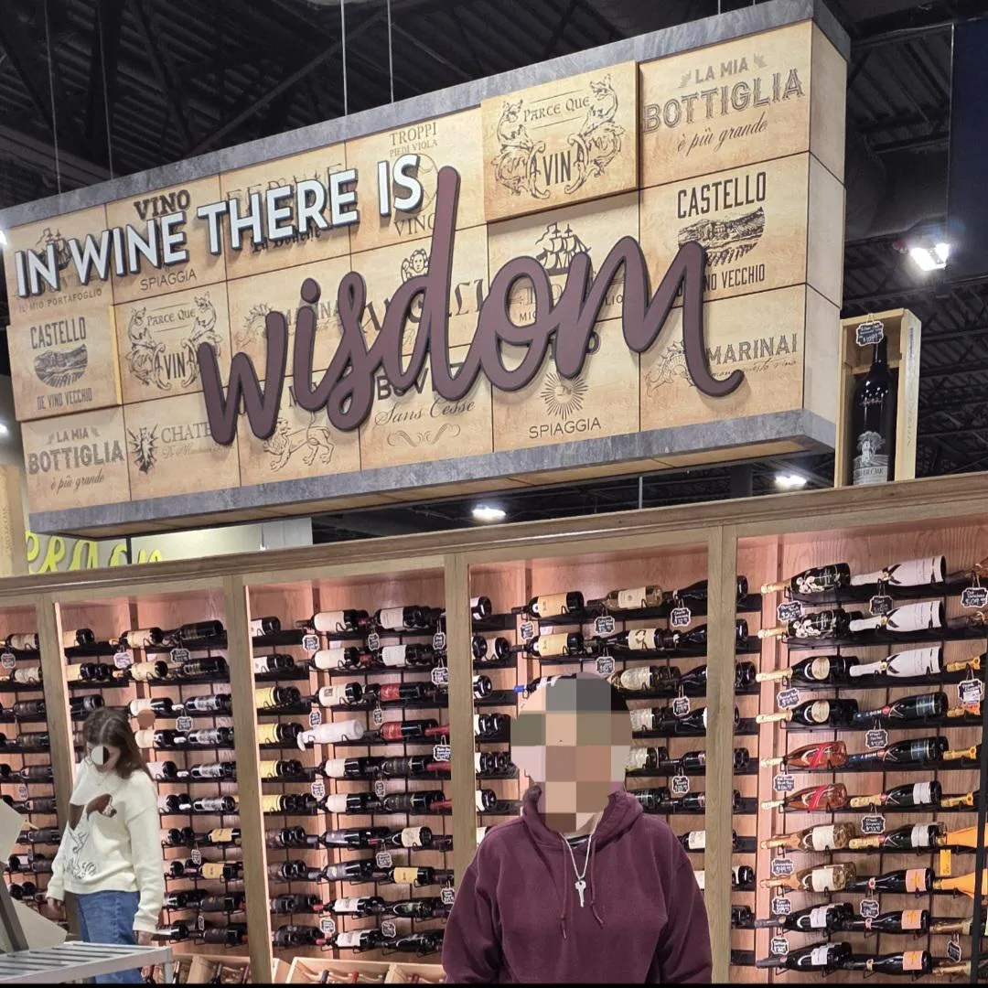 I automatically thought of one of my tiny penised subbies when I saw this sign, so of course I had to do a picture and post. You know who you are my tiny one. So glad you're now proud of having a tiny penis 