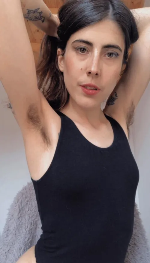 I can hypnotize you with my hairy pits and their delicious pheromones scent