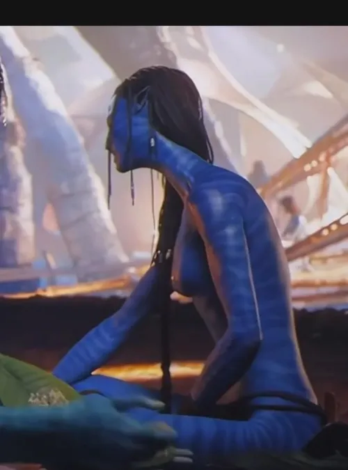 I can't believe they actually showed Neytiri topless in this scene in AFAA, it literally made me so hard 