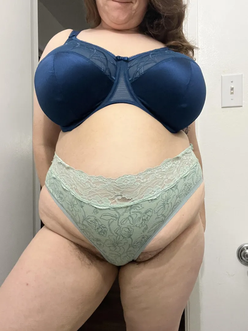 I can’t contain my pussy