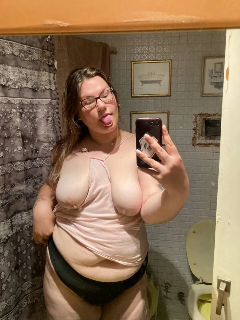 I can't help attention whoring....