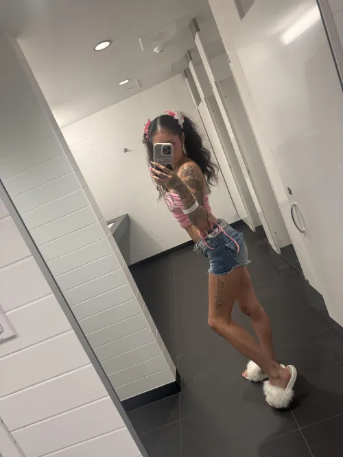 I could pull these up a bit more if u think that would look better :3