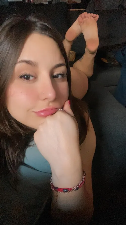 I enjoy draining ones d , but giving foot worship is even more fun [oc]