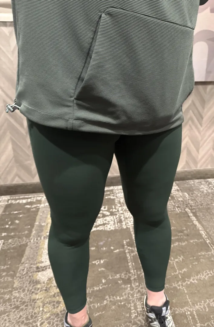 I Got New Leggings Today!