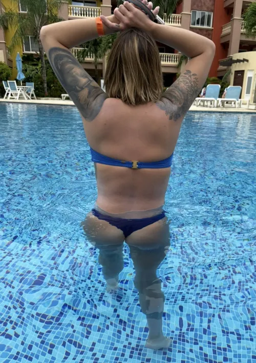 I had to take my blue suit with me last week. Great trip!