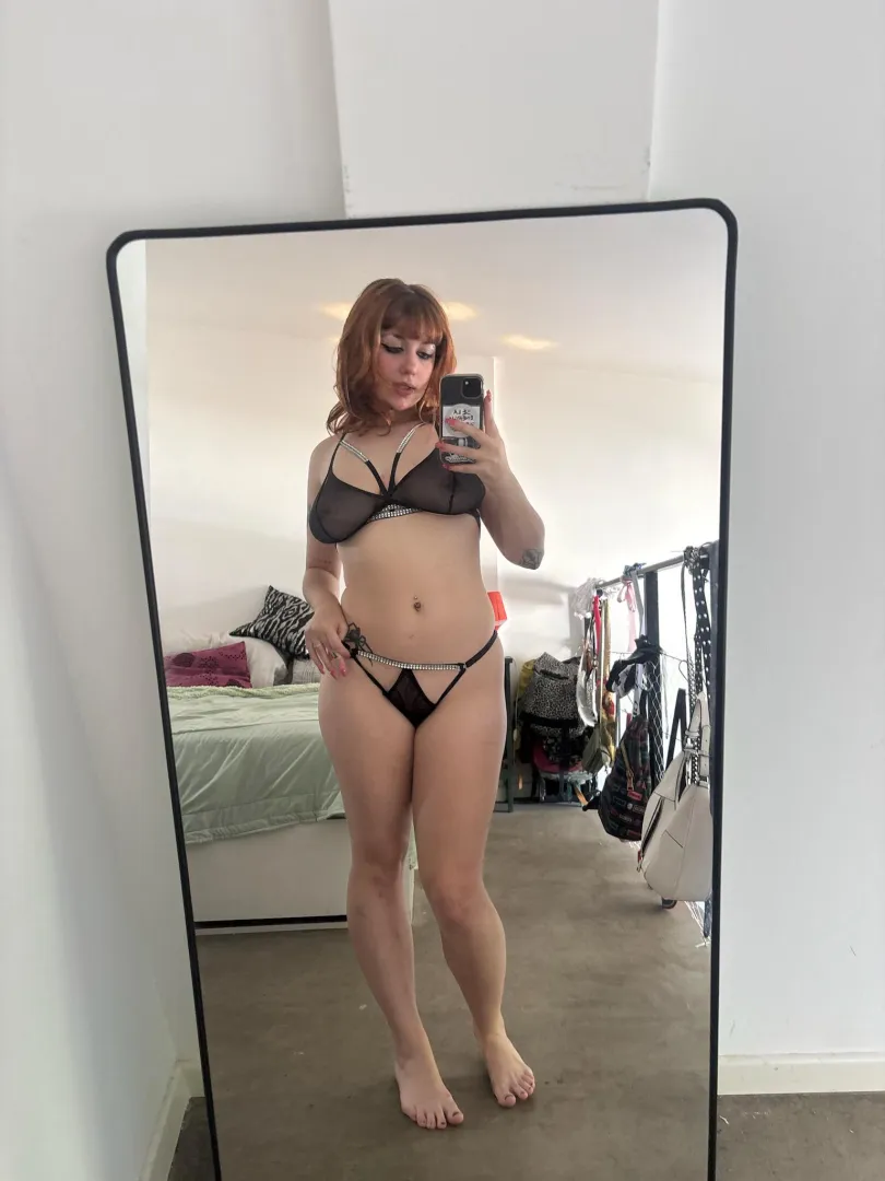 i just got cheated on and need an older dadddy to do whaaat my loser ex boyfriend couldn’t. Im a big squirter but he never managed to figure that out!!