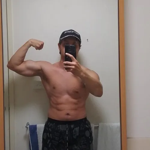 I just started cutting after bulking, I think I'm 20 fat as I did the navy method and Jackson Pollock method