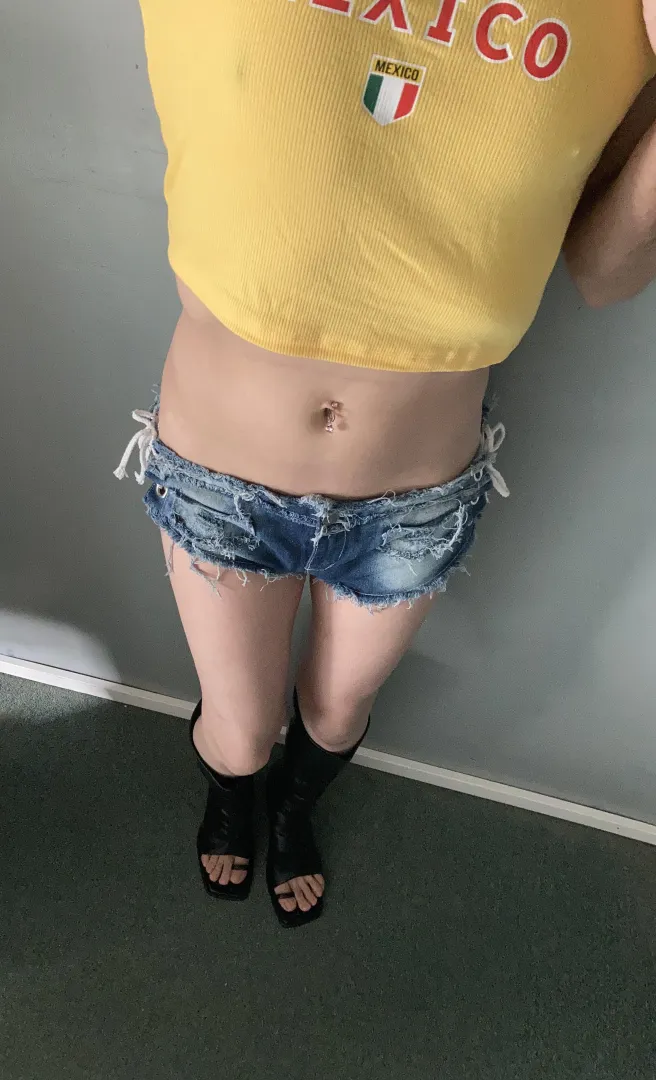 I just wanna look cute & fuckable