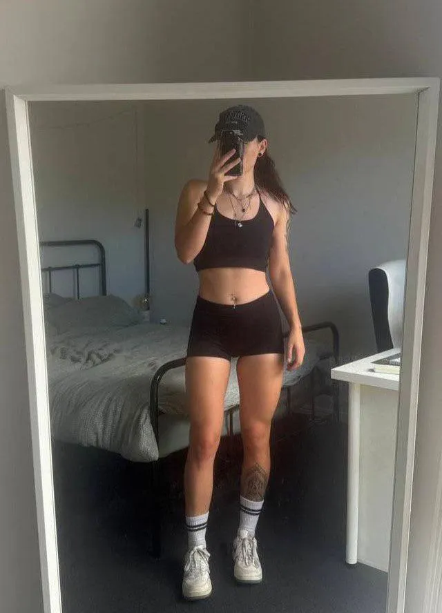 I like how this holds me