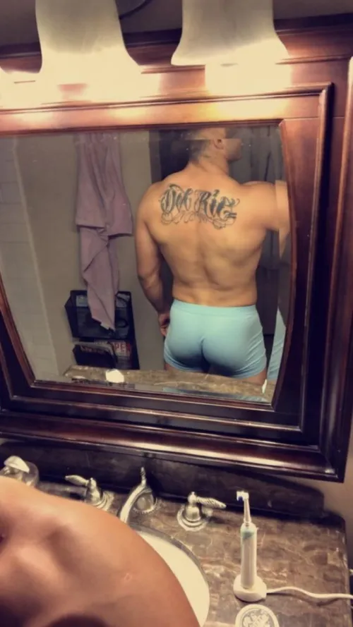 I like the blue on me