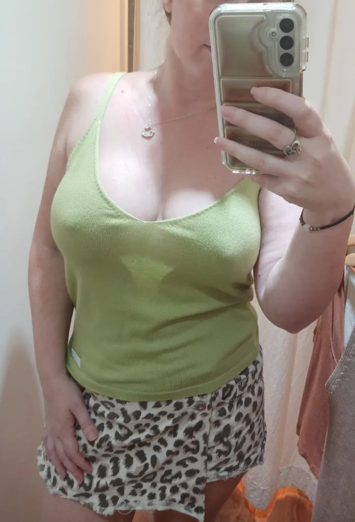 I like this blouse, it's very comfortable