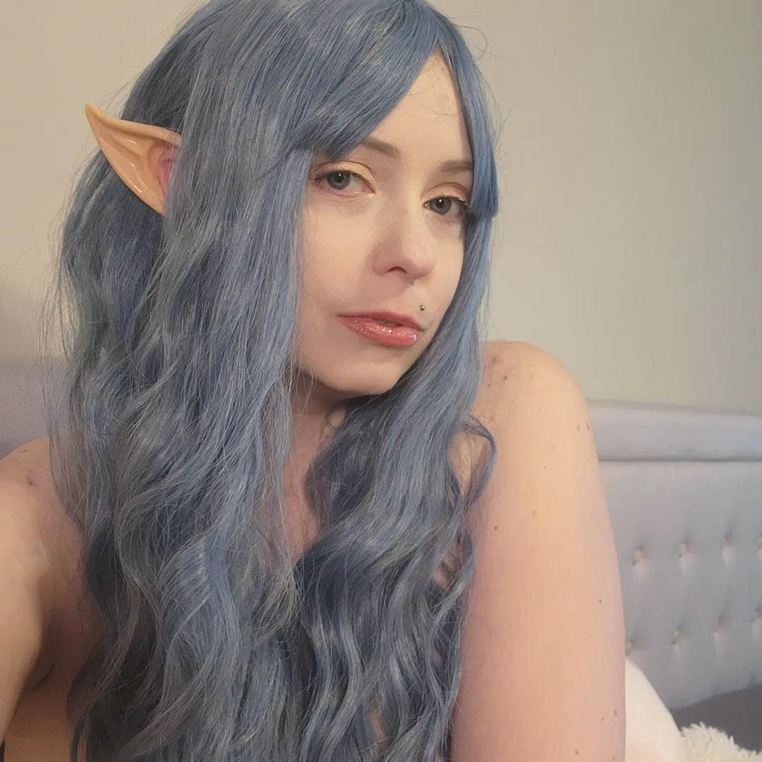 I like to make eye contact <3