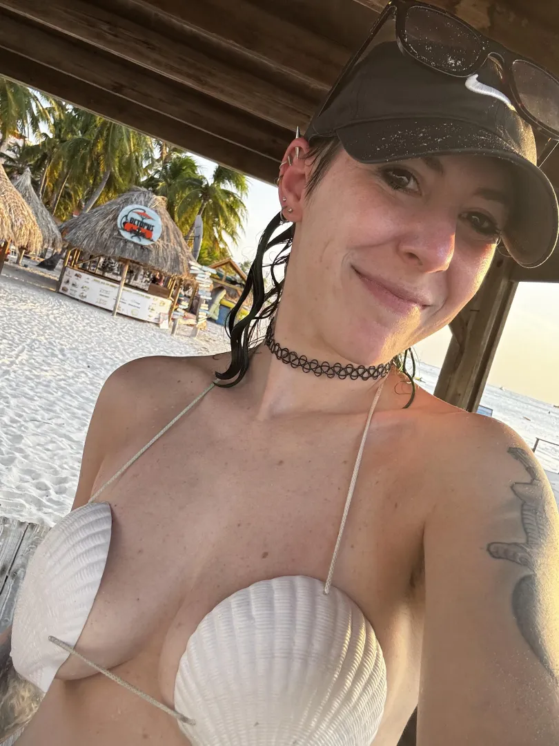 I look especially good when it's a piggy funded vacation